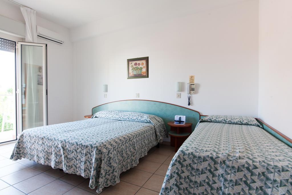 Hotel Gabry Cervia Kamer foto