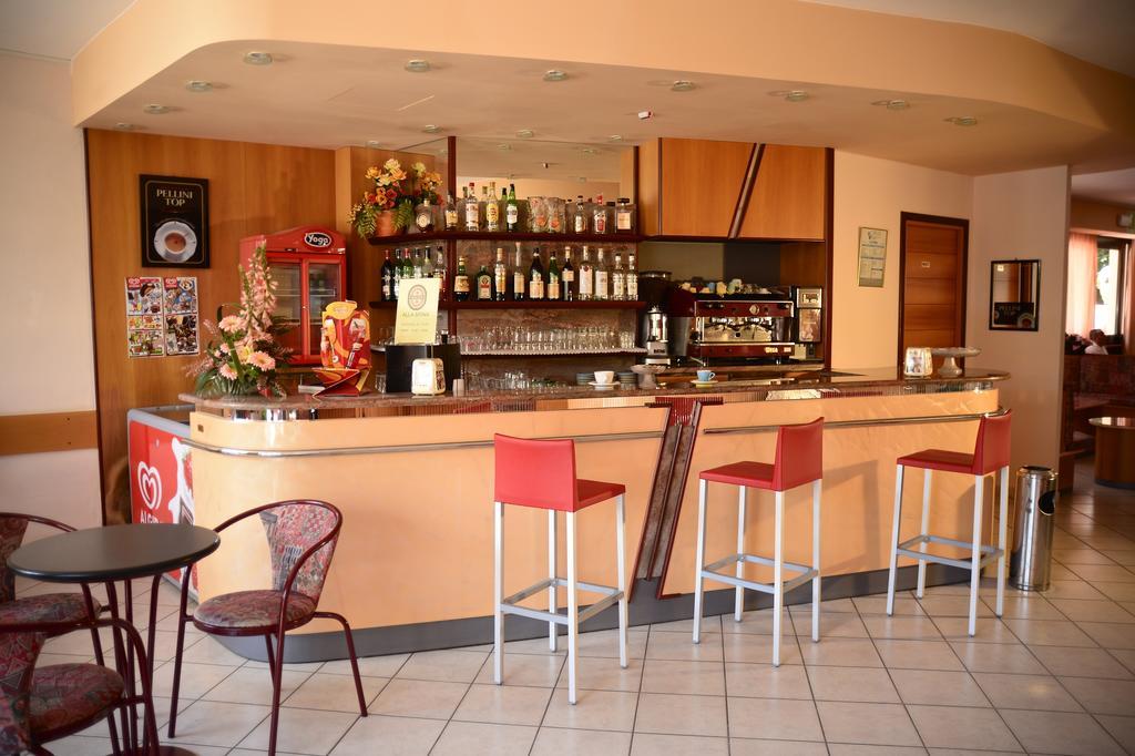 Hotel Gabry Cervia Buitenkant foto